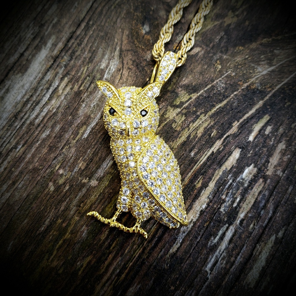 Gold Simulated Diamond OWL Pendant Necklace - Picture 2 of 3